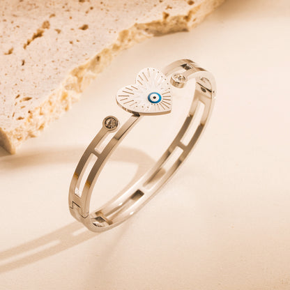 Retro Roman Style Devil's Eye Heart Shape Stainless Steel Plating Hollow Out Inlay Zircon 18k Gold Plated Bangle