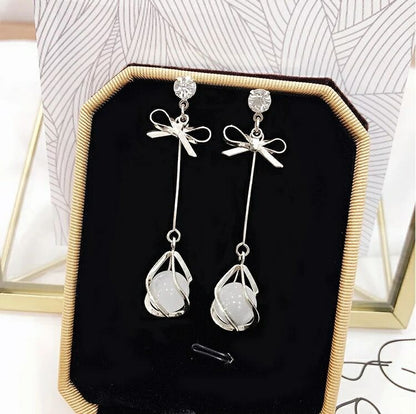 Simple Style Leaf Alloy Inlay Zircon Women's Earrings Ear Studs