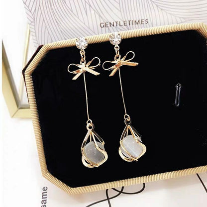 Simple Style Leaf Alloy Inlay Zircon Women's Earrings Ear Studs