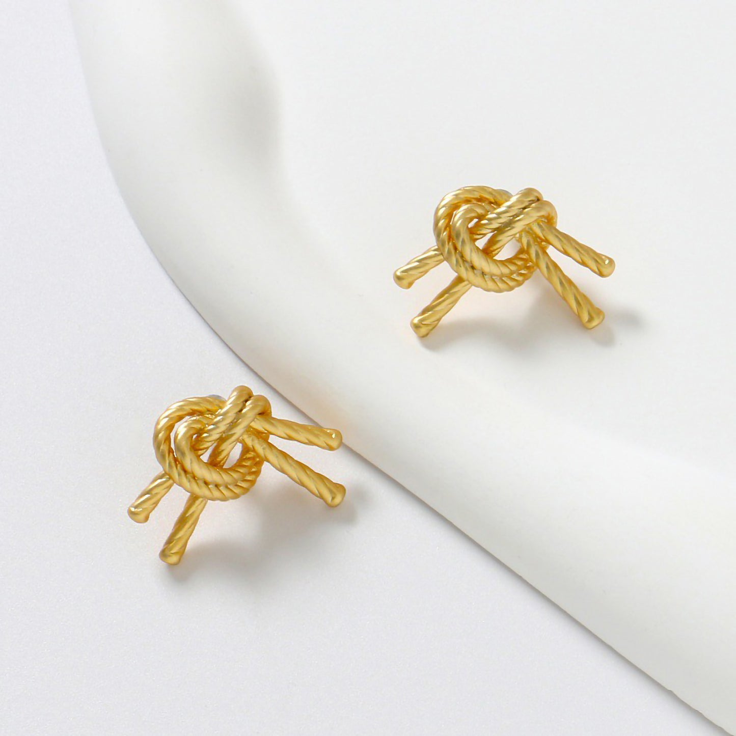 1 Pair Retro Lady Solid Color Plating Copper 14k Gold Plated Ear Studs