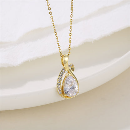 Retro Water Droplets Heart Shape Snowflake Stainless Steel Titanium Steel Plating Inlay Zircon 18k Gold Plated Gold Plated Pendant Necklace