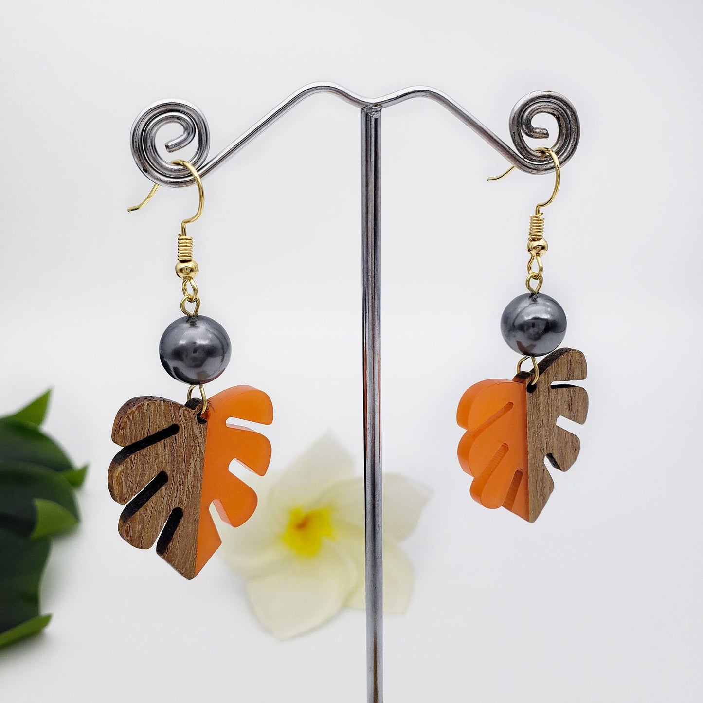 1 Pair Simple Style Leaf Wood Women's Drop Earrings