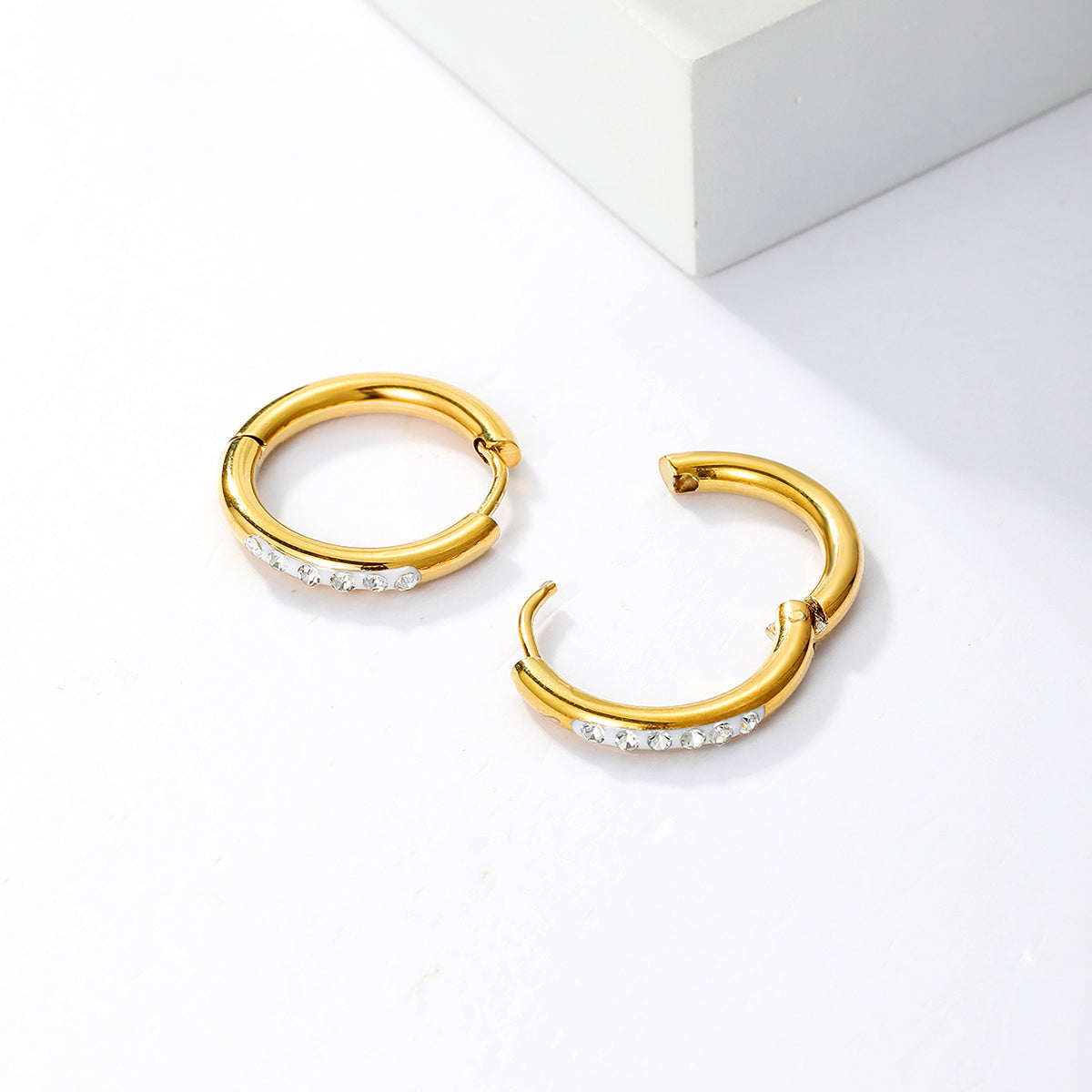 Wholesale 1 Pair Cool Style Circle Stainless Steel 18k Gold Plated Rhinestones Hoop Earrings