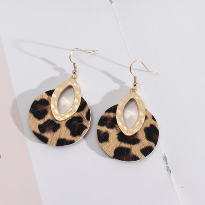 1 Pair Retro Color Block Water Droplets Pu Leather Alloy Shell Hollow Out Women's Drop Earrings