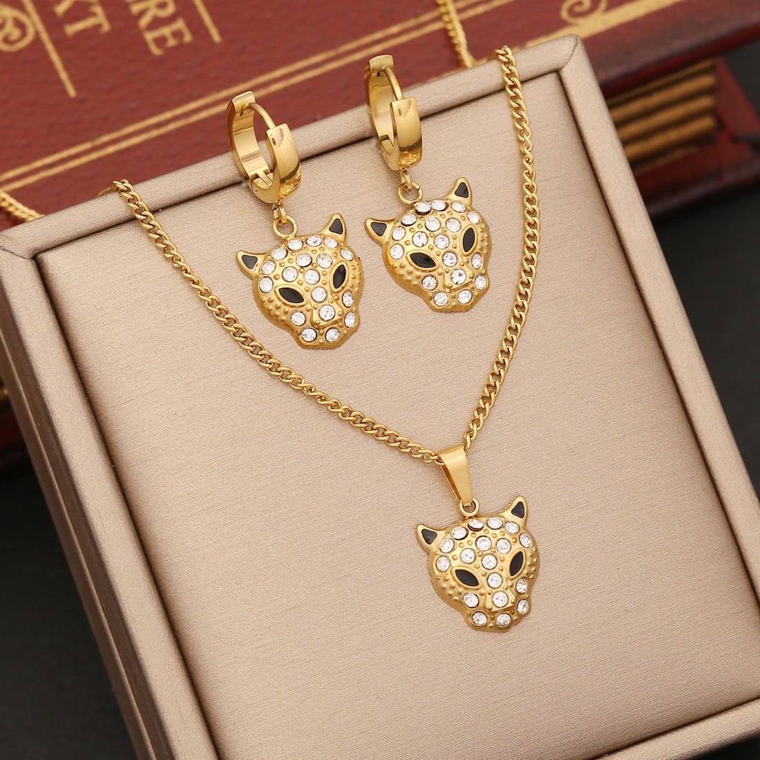 Wholesale Ins Style Cool Style Animal Stainless Steel Artificial Diamond Earrings Necklace