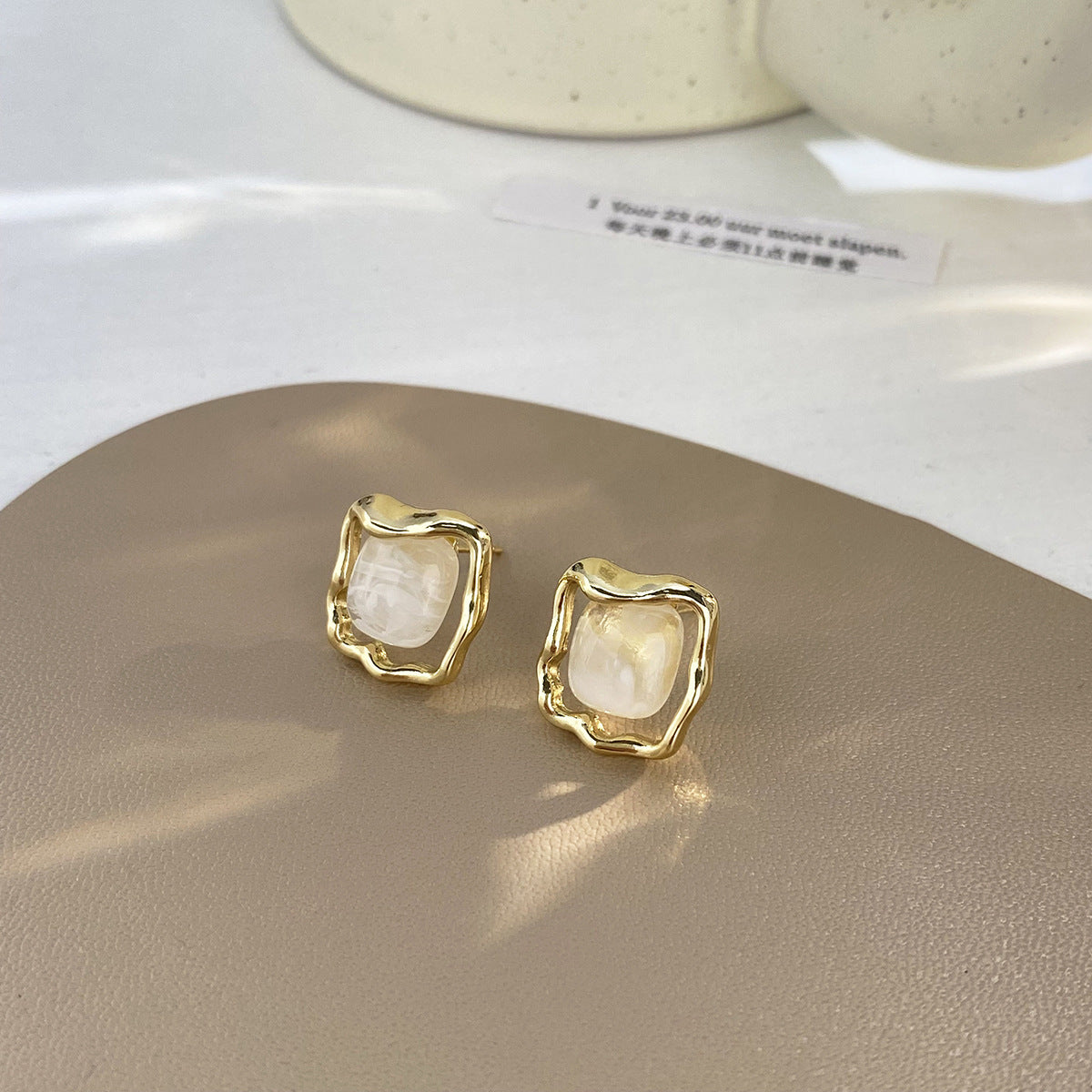 Wholesale Jewelry 1 Pair Elegant Geometric Alloy Resin Ear Studs