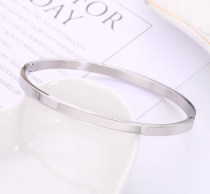 Wholesale Modern Style Solid Color Stainless Steel 18k Gold Plated Bangle