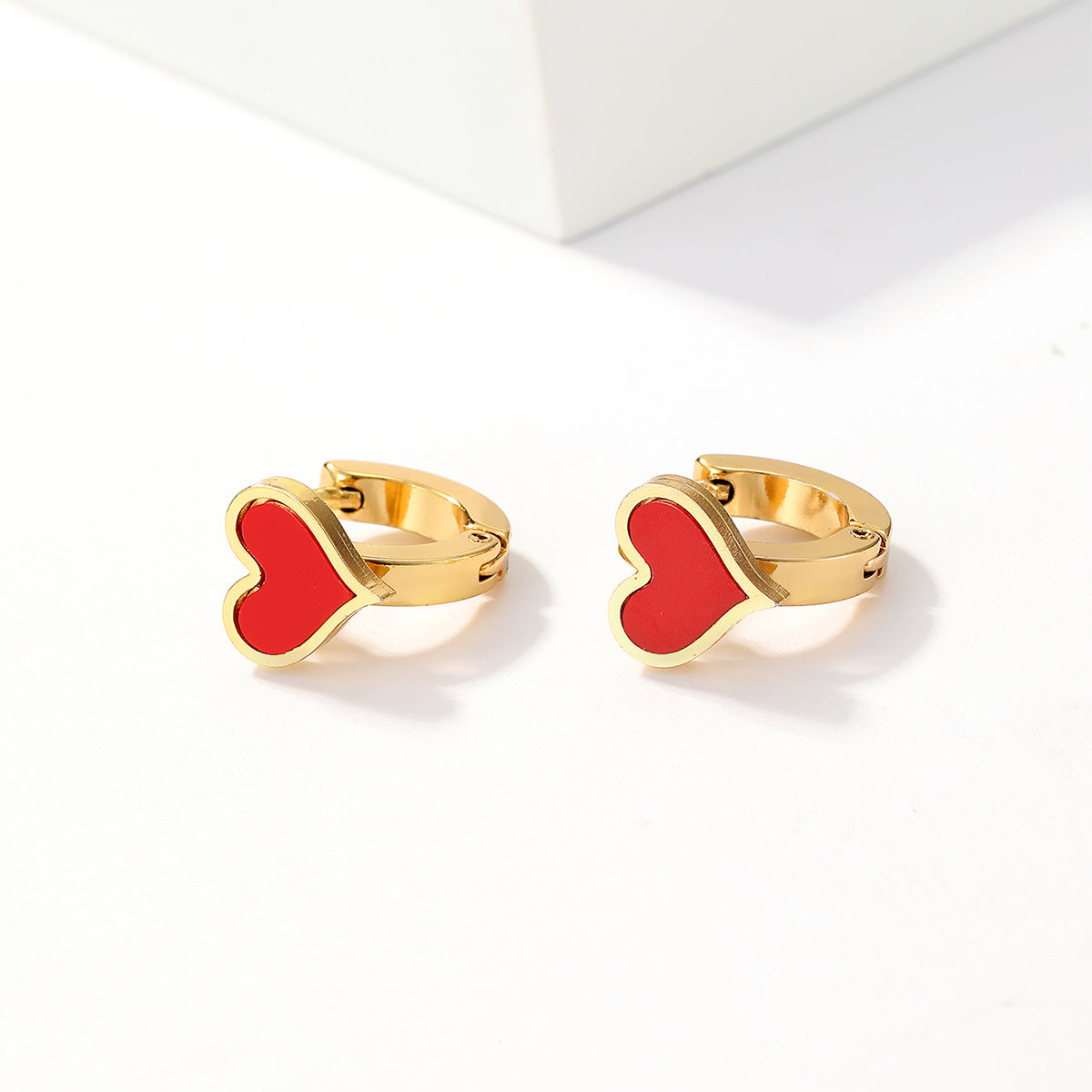 1 Pair Sweet Maple Leaf Heart Shape Butterfly Stainless Steel Plating Inlay Shell Gold Plated Hoop Earrings