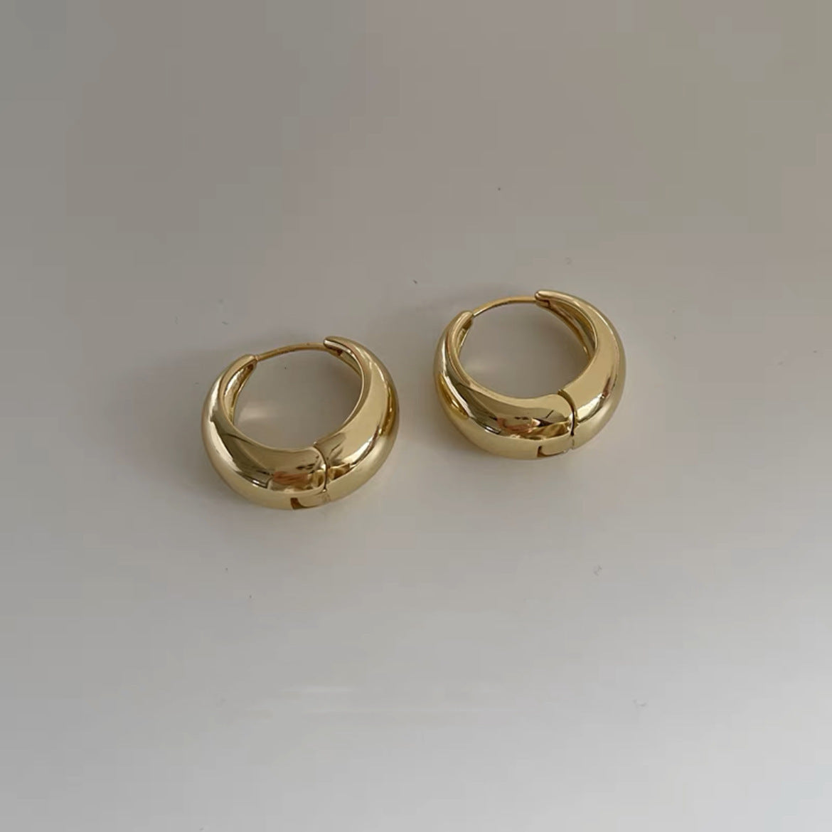 Simple Style Geometric Alloy Gold Plated Women's Earrings 1 Pair