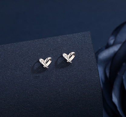 1 Pair Simple Style Heart Shape Sterling Silver Ear Studs