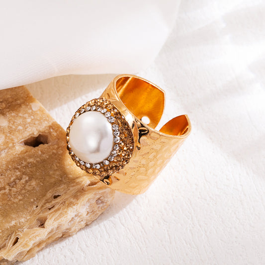 Retro Cool Style Oval Copper Plating Inlay Natural Stone Shell Pearls Zircon Gold Plated Wide Band Ring