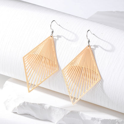 Simple Style Rhombus Alloy Hollow Out Women'S Drop Earrings