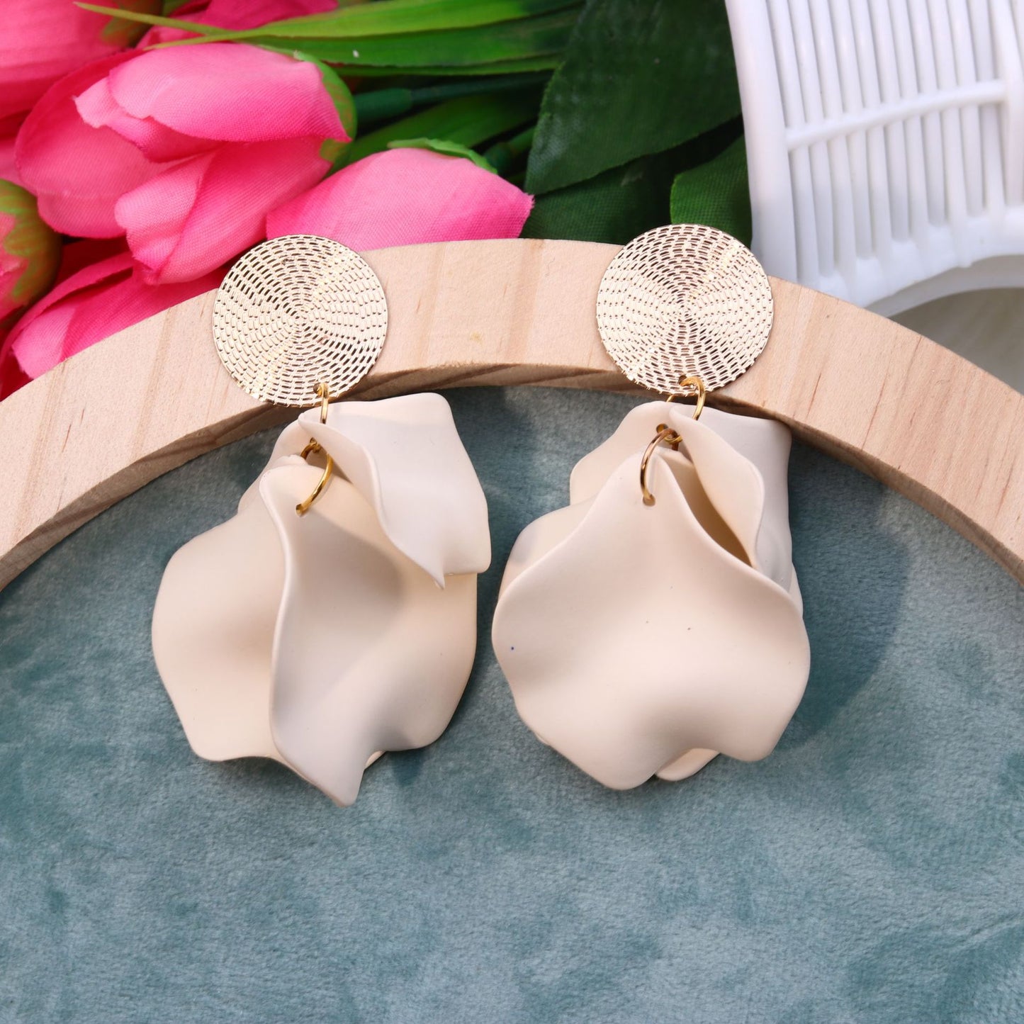 Vacation Irregular Arylic Spray Paint Pleated Women's Drop Earrings