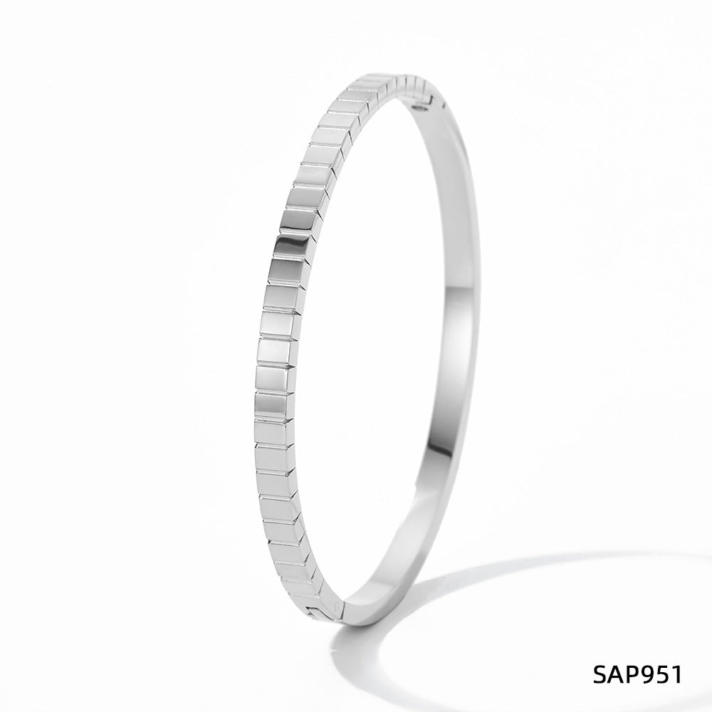 Elegant Geometric Stainless Steel Plating Inlay Zircon Bangle