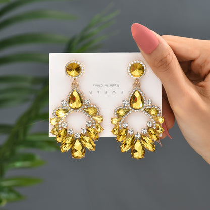 1 Pair Luxurious Geometric Inlay Alloy Rhinestones Glass Gold Plated Chandelier Earrings Drop Earrings