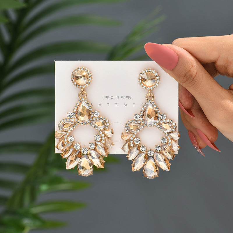 1 Pair Luxurious Geometric Inlay Alloy Rhinestones Glass Gold Plated Chandelier Earrings Drop Earrings