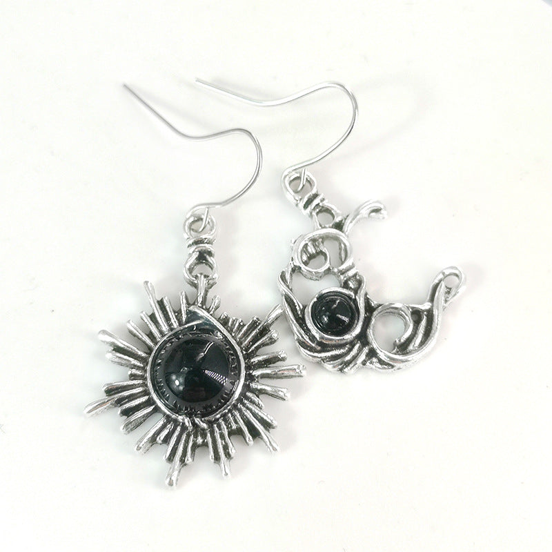 Retro Sun Moon Alloy Women's Drop Earrings