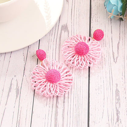 1 Pair Exaggerated Bohemian Chrysanthemum Braid Raffia Drop Earrings