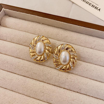 Retro Sweet Water Droplets Heart Shape Flower Alloy Enamel Plating Inlay Artificial Gemstones Pearl Women's Drop Earrings