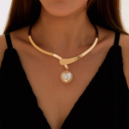 Elegant Exaggerated Round Alloy Pearl Plating Women's Choker