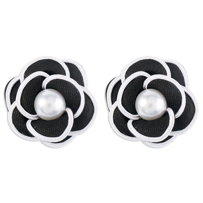 Elegant Vintage Style Lady Flower Imitation Pearl Cloth Women's Ear Studs