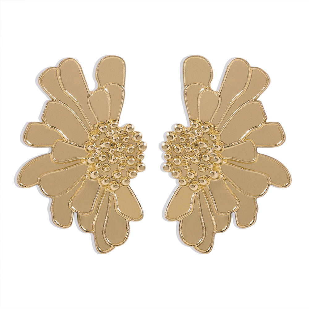 Elegant Vintage Style Sweet Flower Alloy Enamel Women'S Ear Studs