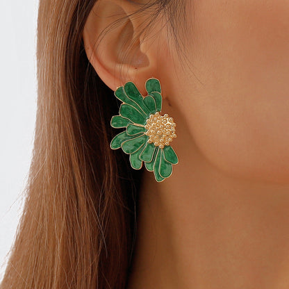 Elegant Vintage Style Sweet Flower Alloy Enamel Women'S Ear Studs