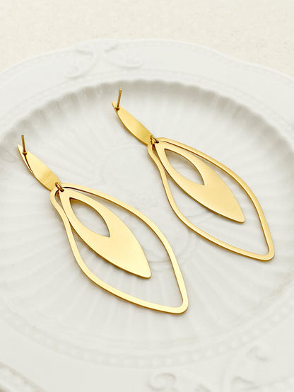 1 Pair Elegant Leaves Plating Hollow Out Stainless Steel Gold Plated Drop Earrings