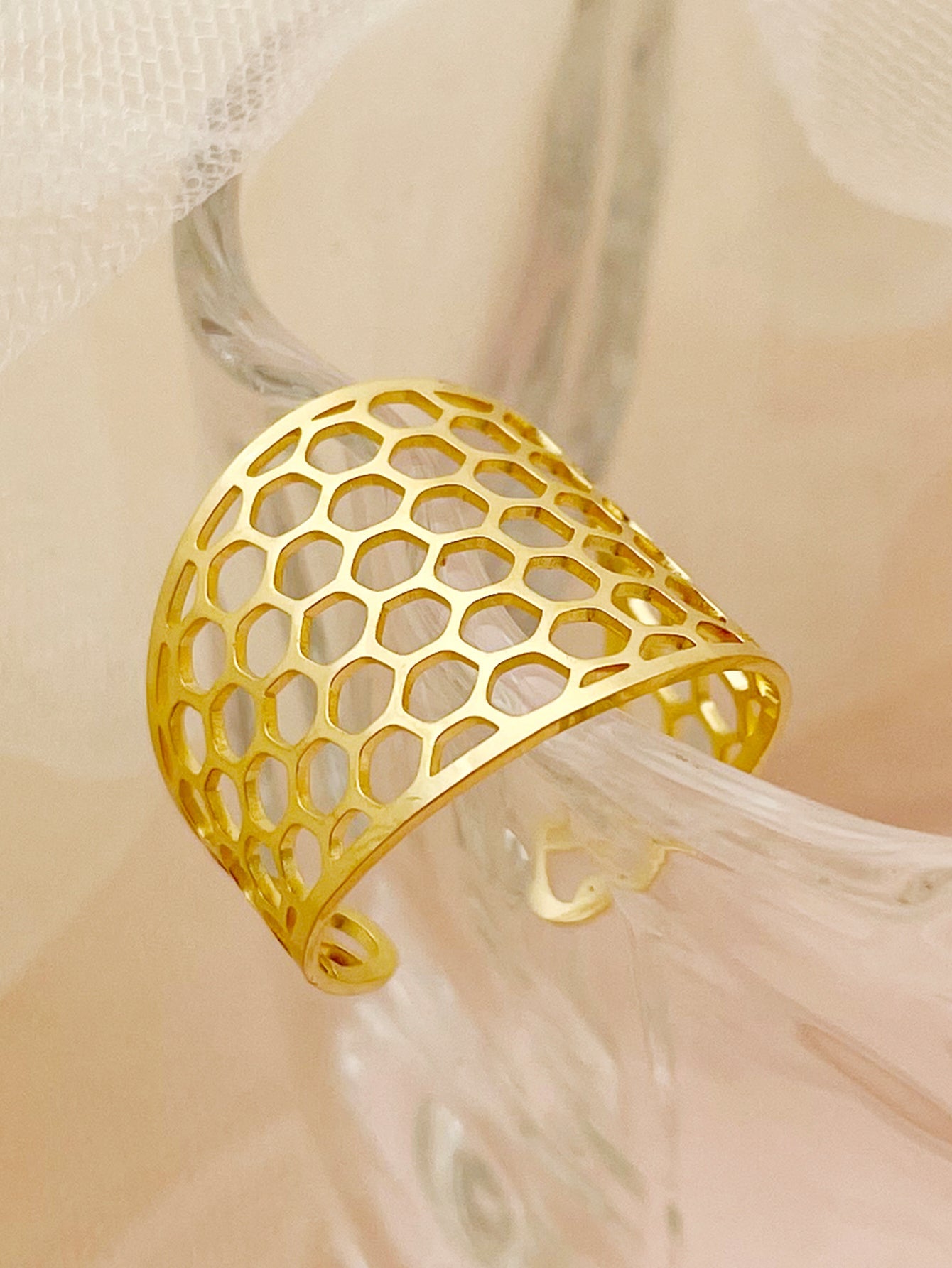 Casual Simple Style Artistic Honeycomb Stainless Steel Polishing Plating Hollow Out Gold Plated Open Ring