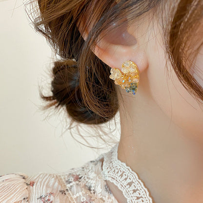 Sweet Gradient Color Heart Shape Alloy Inlay Crystal Women's Ear Studs