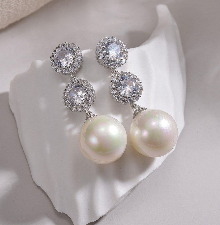 1 Pair Elegant Lady Sweet Geometric Inlay Imitation Pearl Copper Zircon Drop Earrings