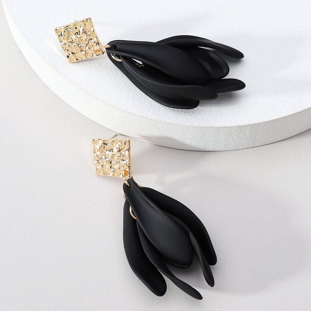 1 Pair Elegant Cute Romantic Petal Tassel Zinc Alloy Drop Earrings