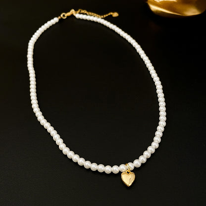 Retro Heart Shape Imitation Pearl Alloy Plating Women's Pendant Necklace