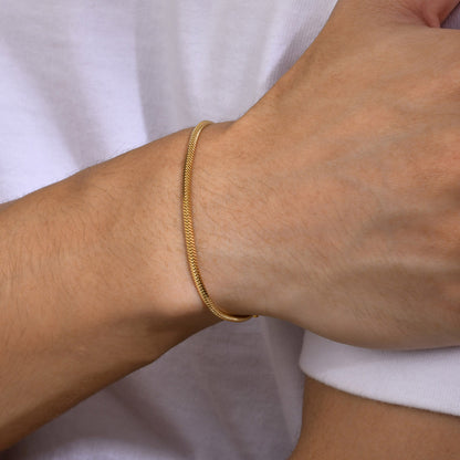 Simple Style Classic Style Solid Color Stainless Steel Polishing Plating 18k Gold Plated Bracelets