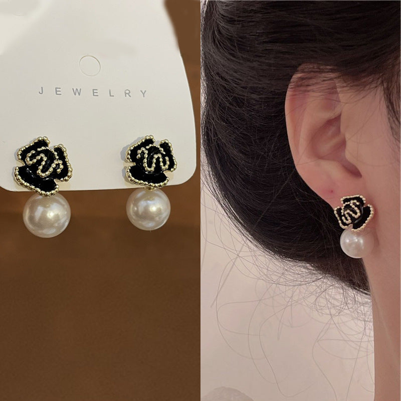 Retro Heart Shape Alloy Inlay Artificial Gemstones Pearl Women's Earrings 1 Pair