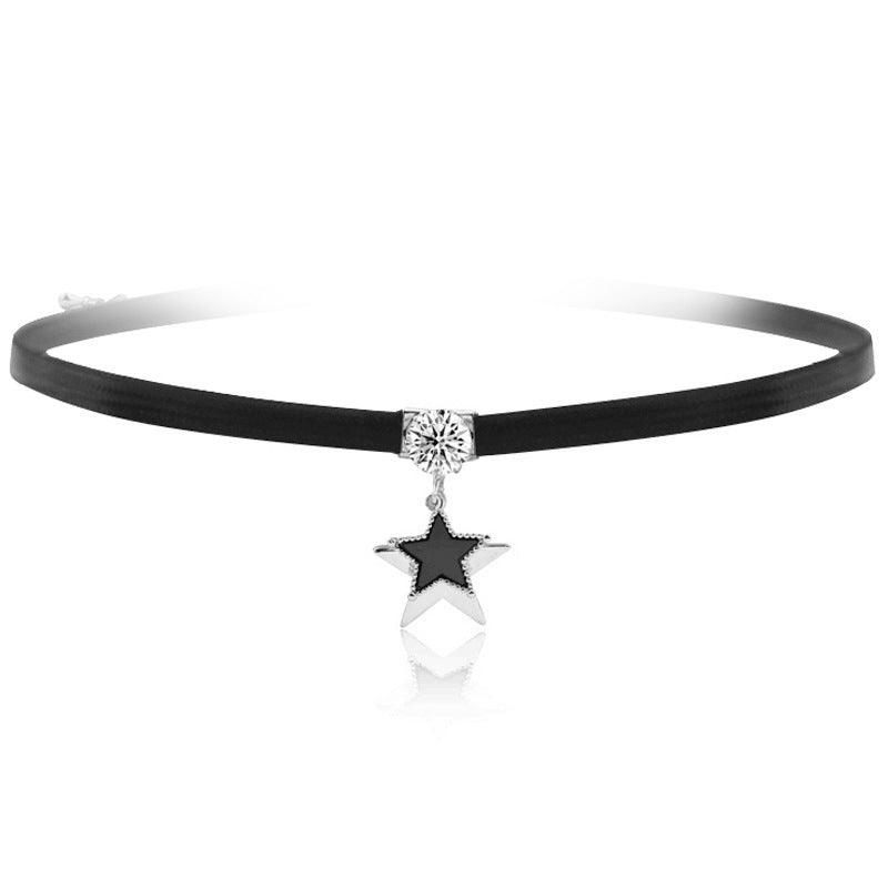 Sexy Simple Style Geometric Pu Leather Alloy Inlay Artificial Pearls Rhinestones Zircon Women's Choker