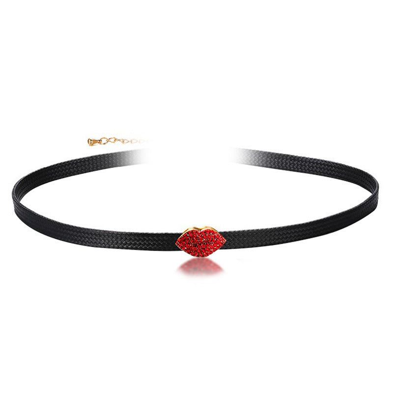 Sexy Simple Style Geometric Pu Leather Alloy Inlay Artificial Pearls Rhinestones Zircon Women's Choker