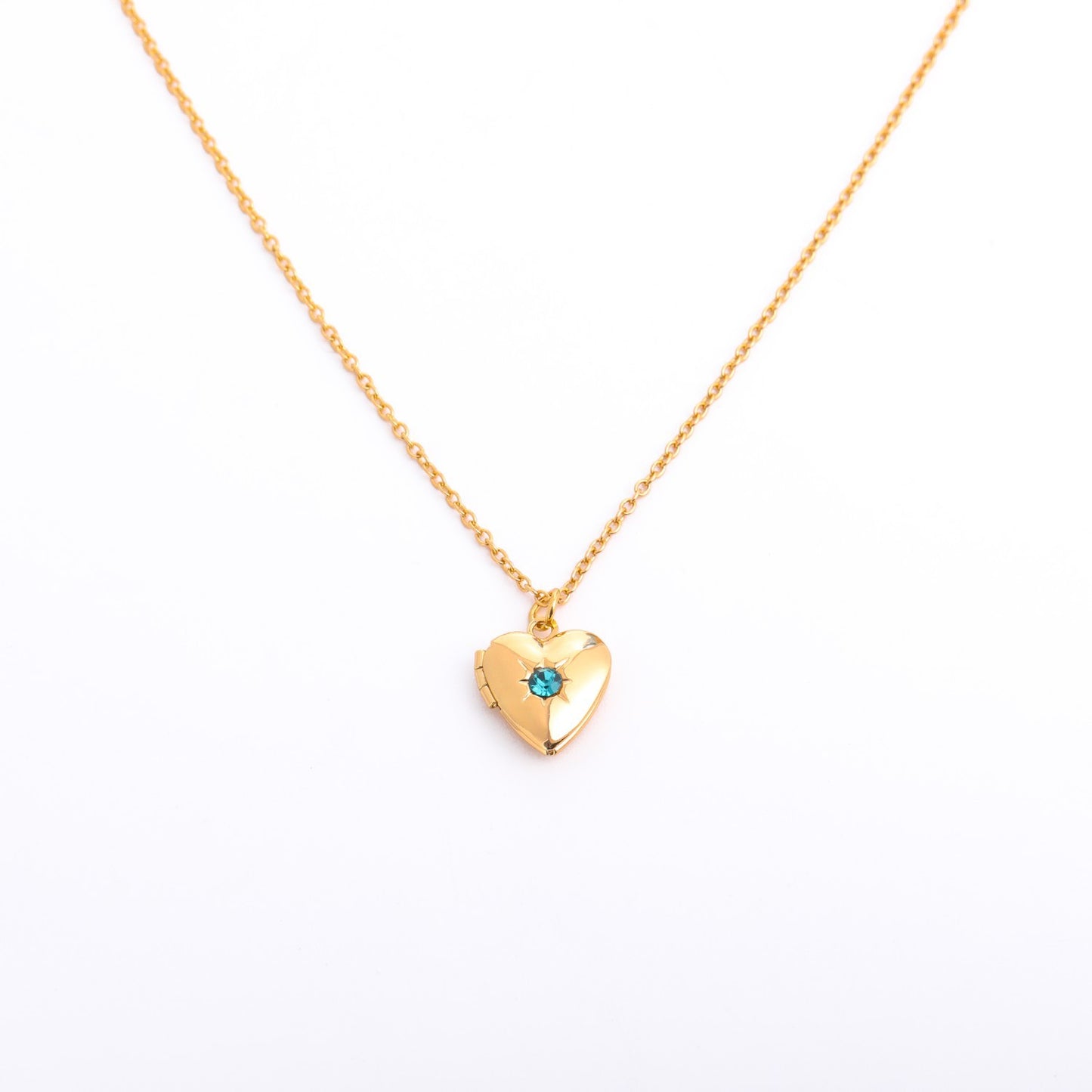 Simple Style Commute Heart Shape Copper 18k Gold Plated Zircon Pendant Necklace In Bulk