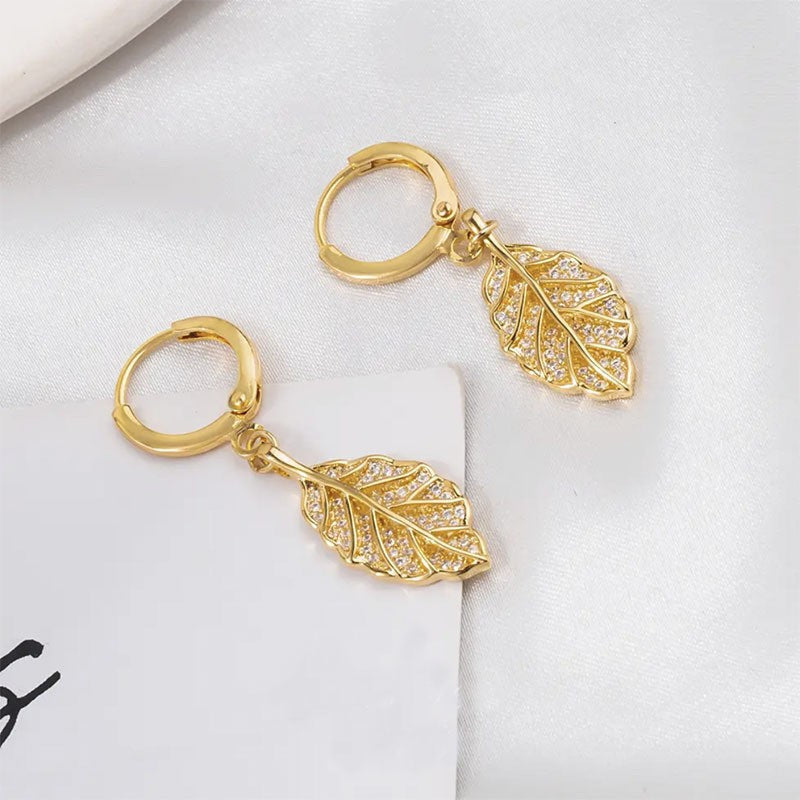 1 Pair Elegant Geometric Plating Inlay Alloy Artificial Pearls Rhinestones Earrings