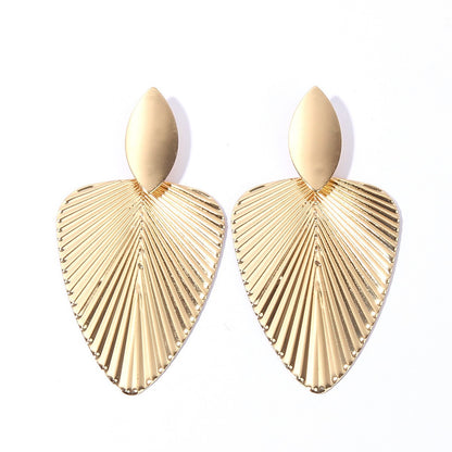 1 Pair Retro Exaggerated Leaf Heart Shape Butterfly Plating Hollow Out Metal Drop Earrings