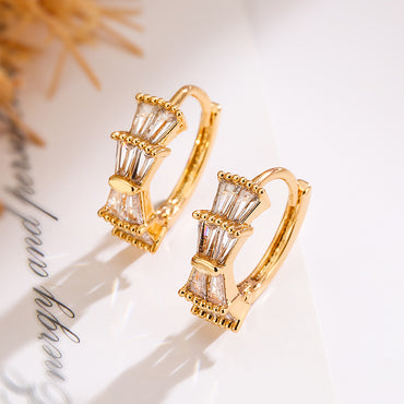 1 Pair Simple Style Commute Round Plating Inlay Copper Zircon 18k Gold Plated Earrings