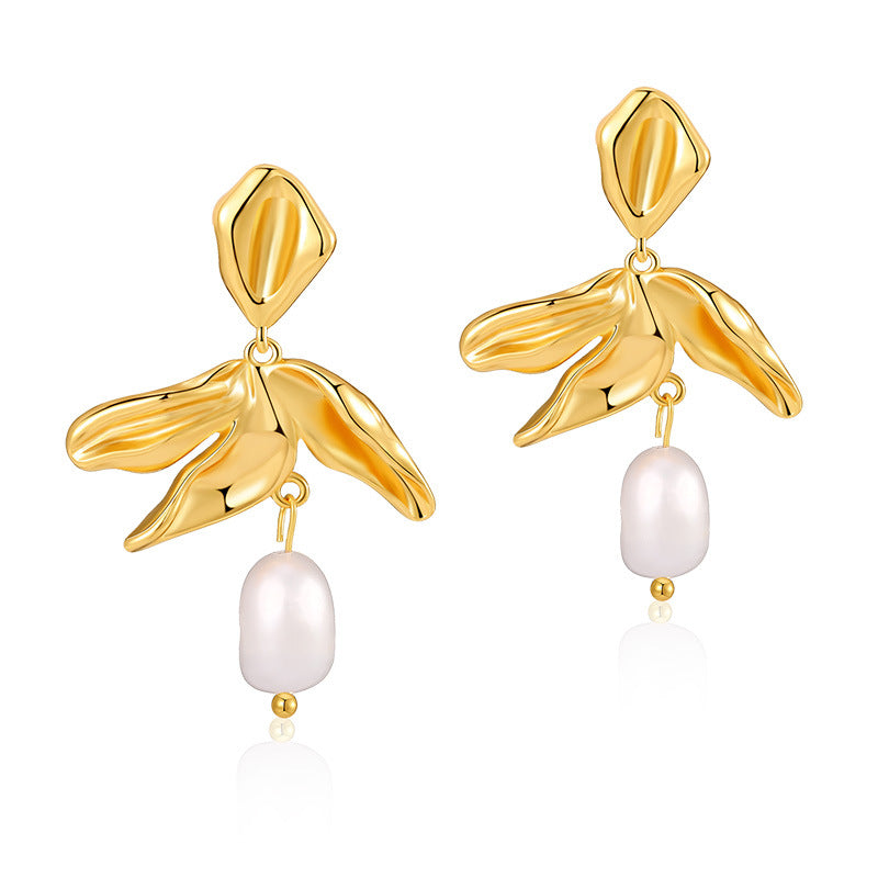 1 Pair Baroque Style C Shape Geometric Flower Plating Imitation Pearl Copper 18k Gold Plated Drop Earrings