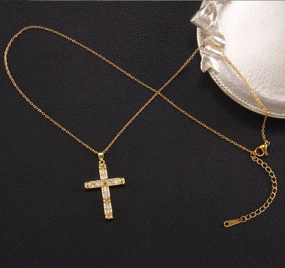 Elegant Lady Cross Copper Plating Inlay Zircon Pendant Necklace