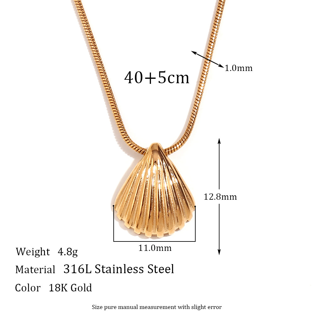 Vintage Style Shell Stainless Steel Plating 18k Gold Plated Pendant Necklace