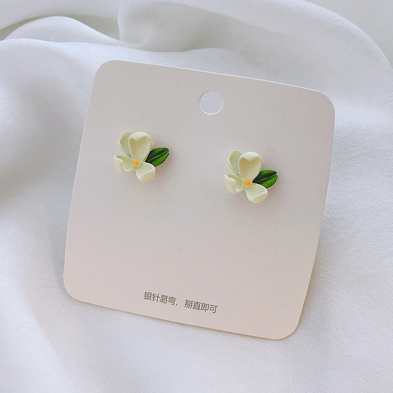 1 Pair Fairy Style Sweet Leaf Flower Spray Paint Inlay Imitation Pearl Alloy Opal Zircon Earrings