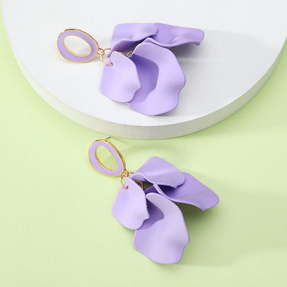 1 Pair Elegant Romantic Sweet Petal Spray Paint Painted Inlay Zinc Alloy Acrylic Dangling Earrings