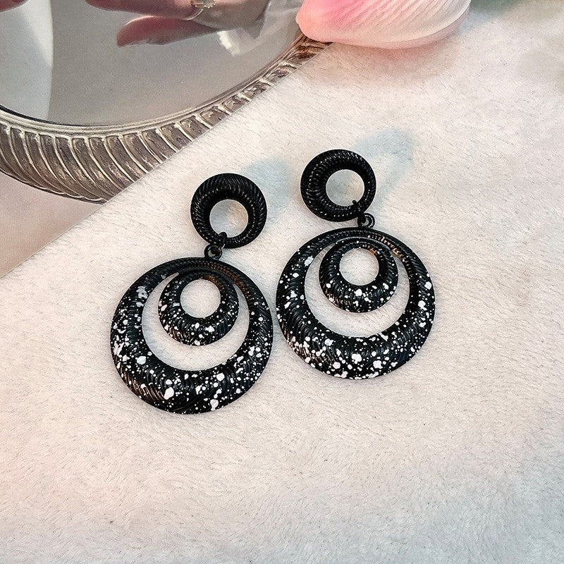 1 Pair Exaggerated Circle Hollow Out Alloy Drop Earrings