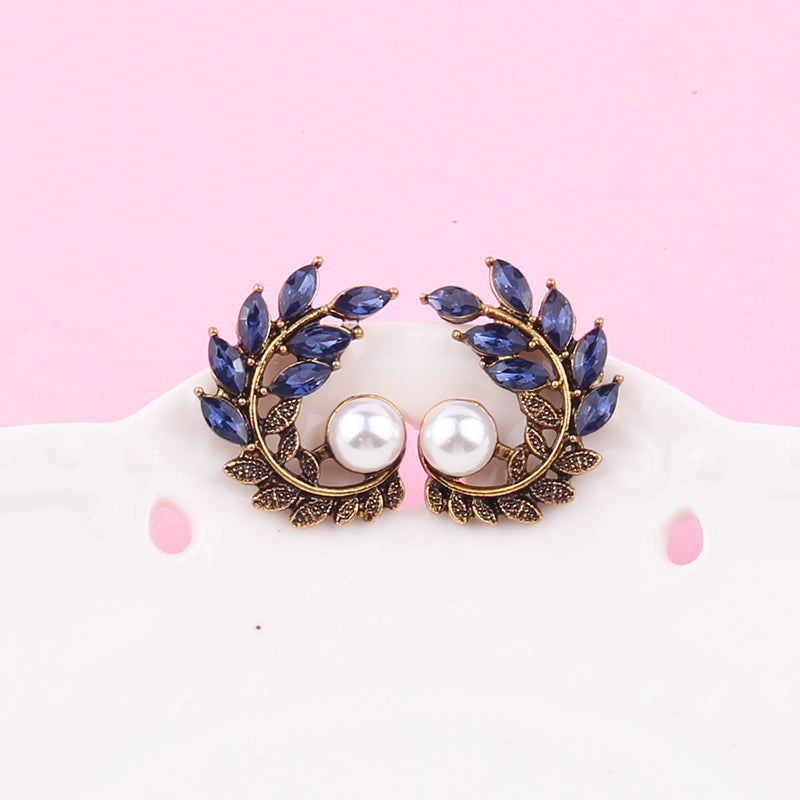 1 Pair Retro Leaves Plating Inlay Alloy Rhinestones Gold Plated Ear Studs