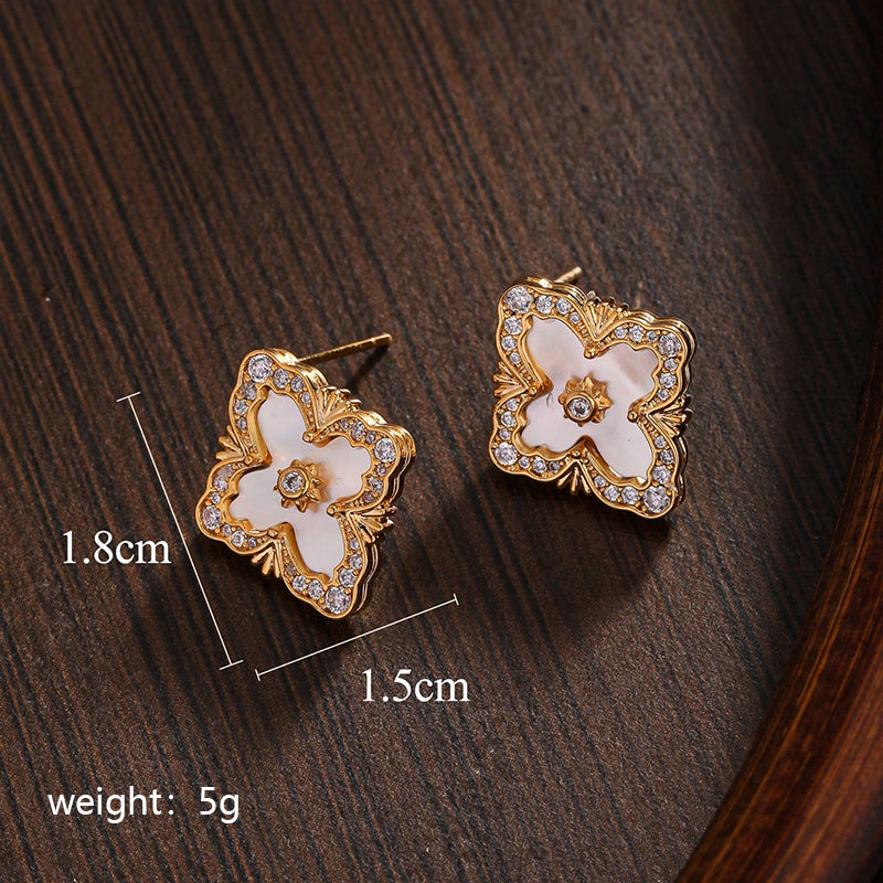 1 Pair Classical Vintage Style Irregular Geometric Heart Shape Plating Inlay Copper Acrylic Pearl 18k Gold Plated Ear Studs