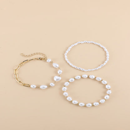 Elegant Baroque Style Commute Geometric Imitation Pearl Alloy Wholesale Bracelets